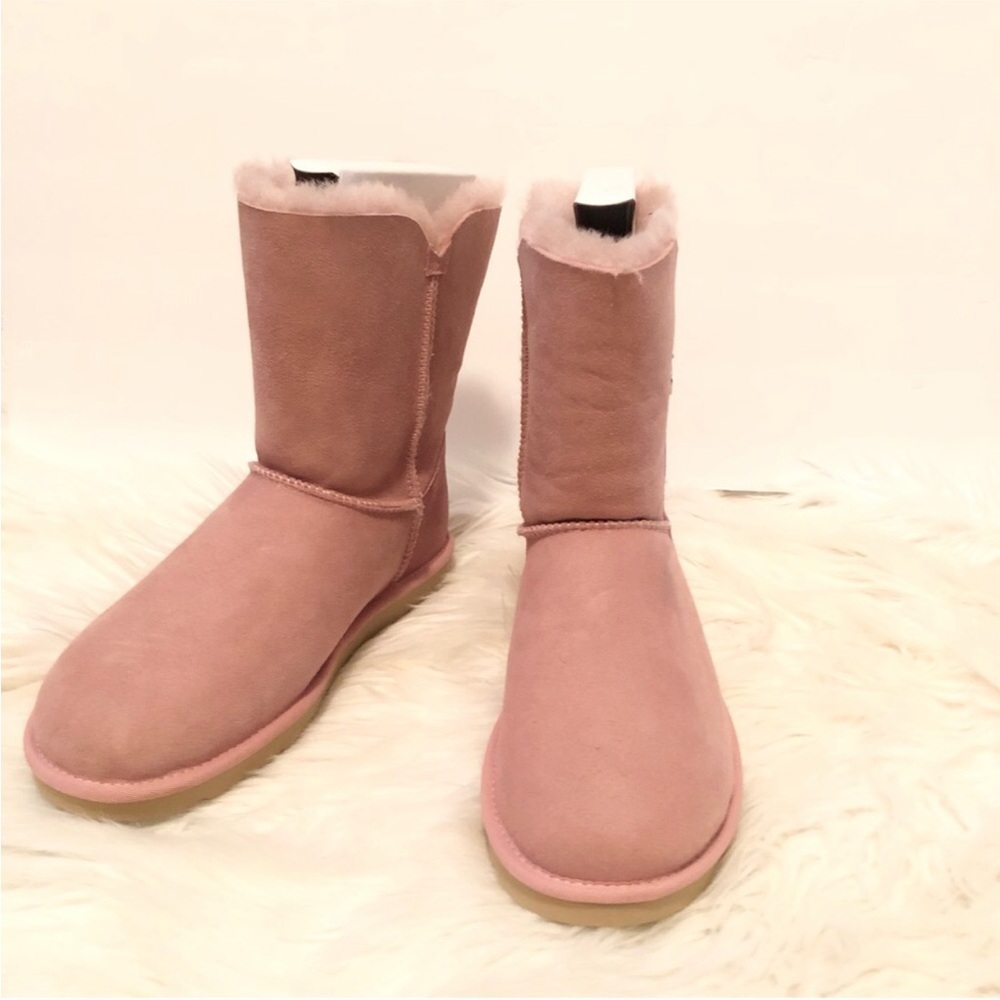 New UGG Bailey Zip Short Boots Shell Seashell Pink - Picture 3 of 9